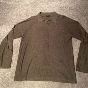 Long sleeve collared Claiborne shirt.